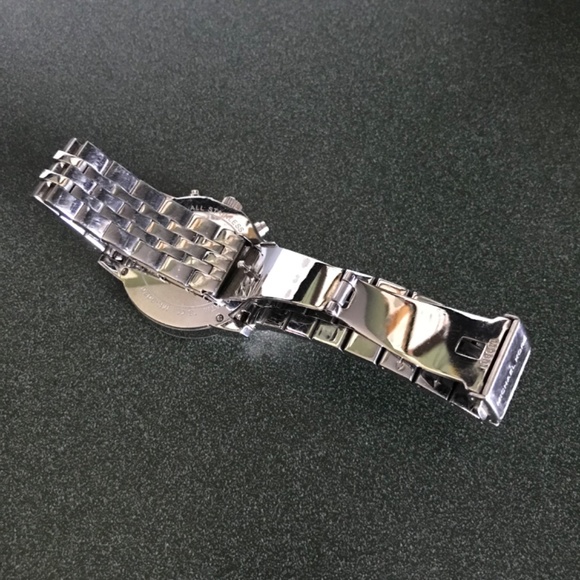 Michael Kors Ritz Silver-tone Women’s Watch MK-5020 - Picture 8 of 16